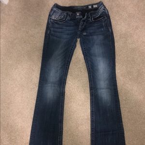 size 27 miss me signature boot cut jeans.
